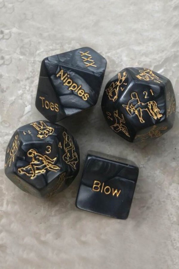 New Black 12 Sides Love Sex Game Dice - 4pcs/set